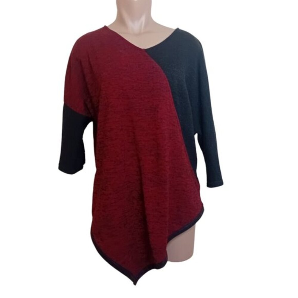 Women's Modern Oversized Michael Tyler Red/Black Colorblock Poncho Sweater L